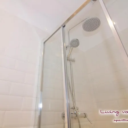 Living Corregeria Valencia
